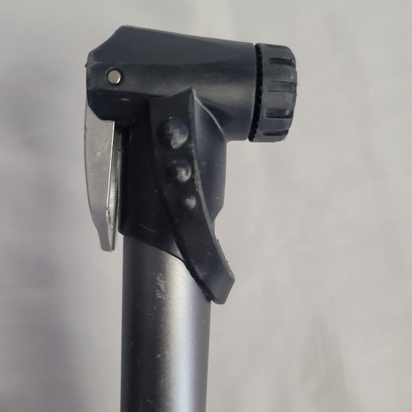 Zefal Mountain Bike Frame Mini Pump 9.5" x 2'' - Picture 5 of 7